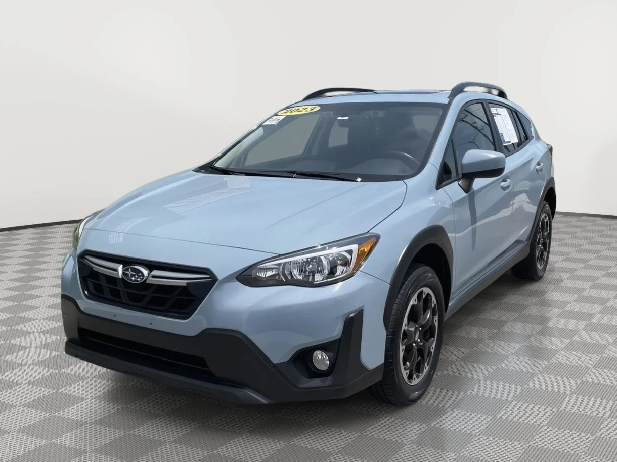 Used 2023 Cool-Gray Khaki Subaru Premium image 15