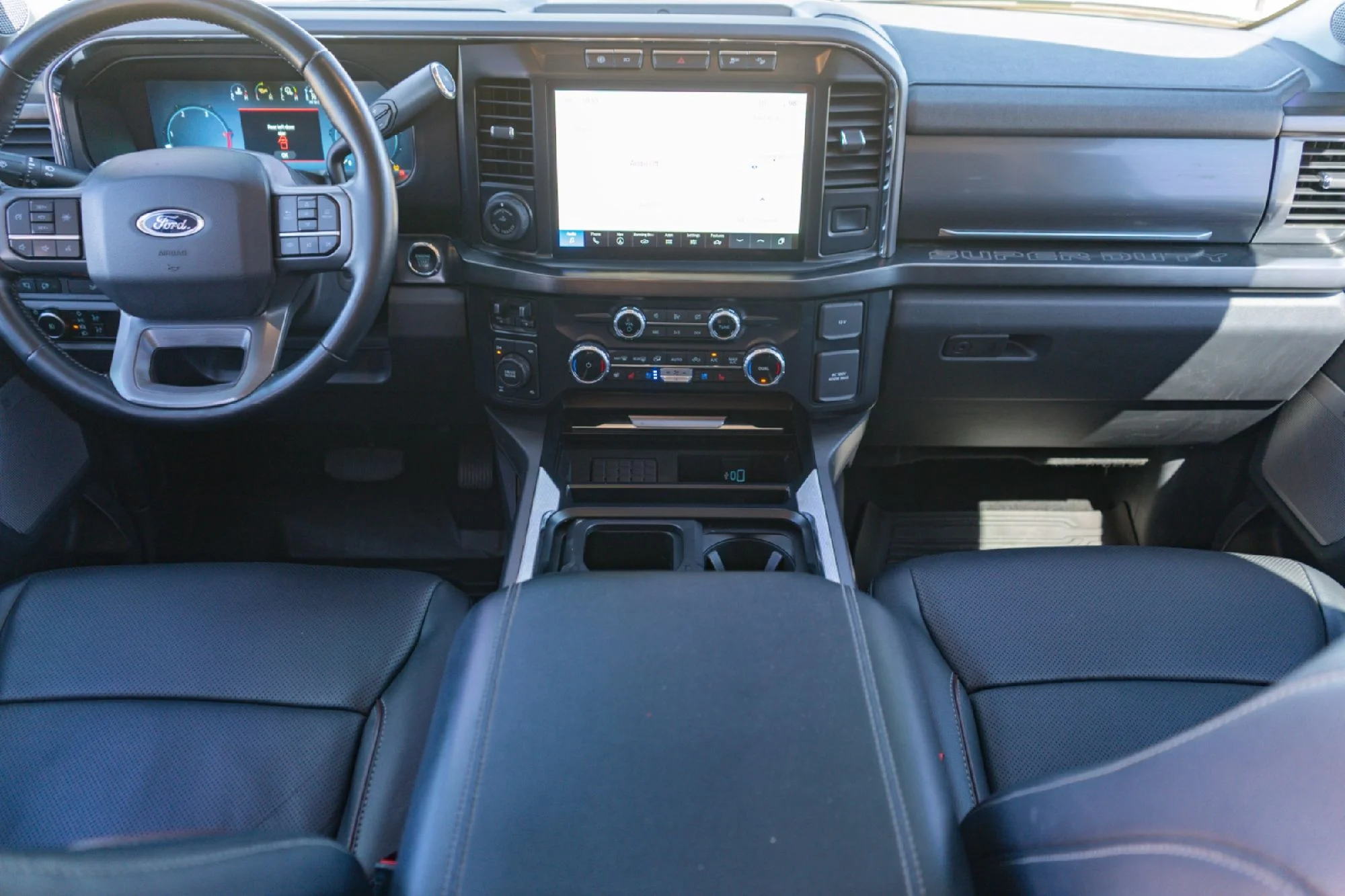 Used 2023 Silver Ford Lariat image 22
