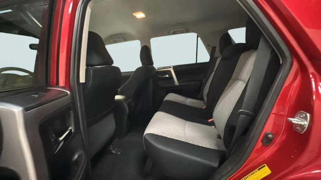 Used 2015 Red Toyota SR5 image 12