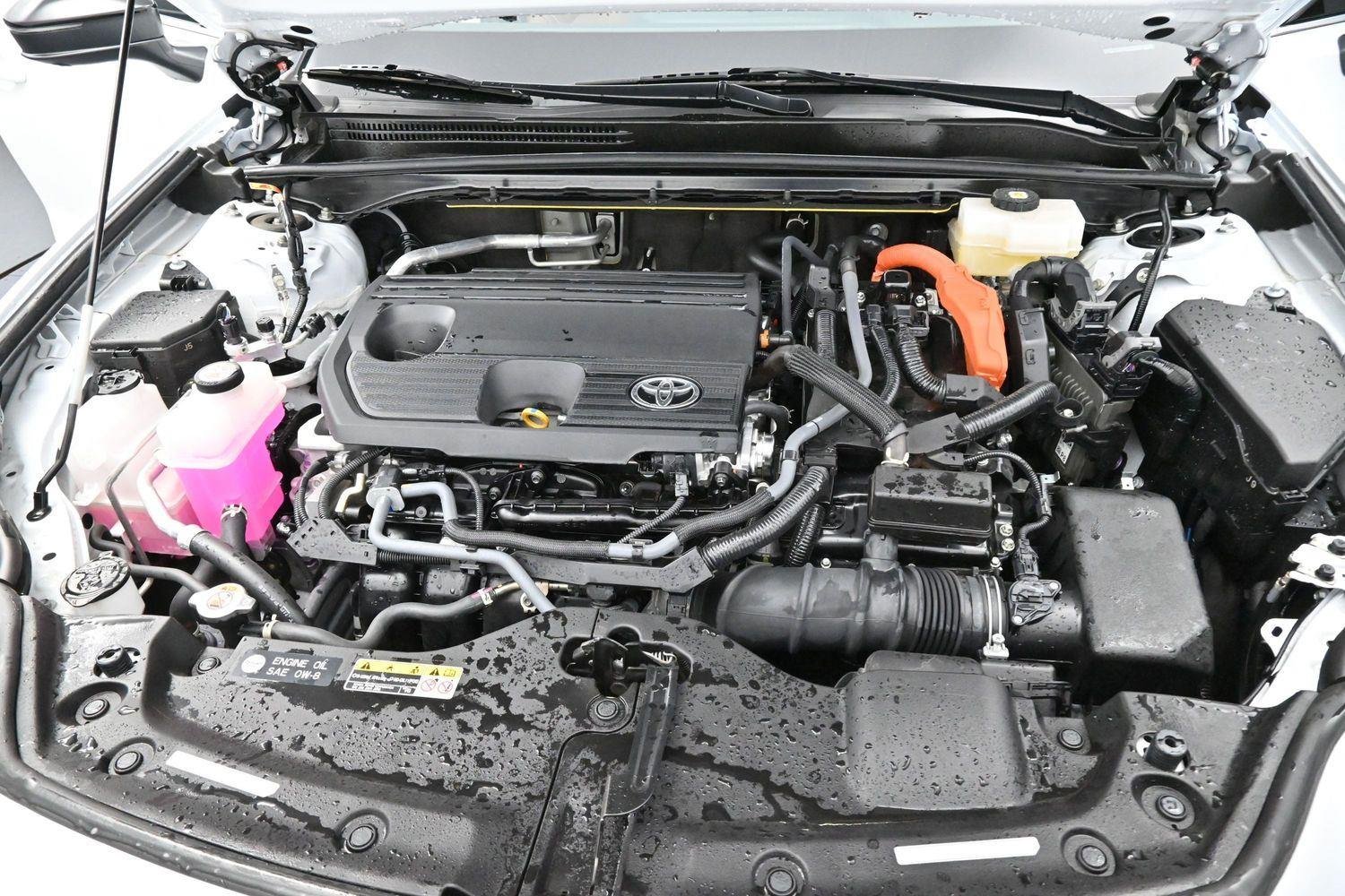 Used 2025  Toyota XLE image 35