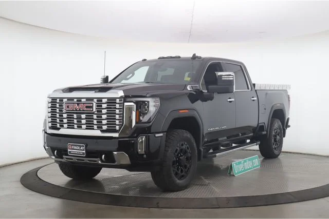Used 2025 Black GMC Denali image 10