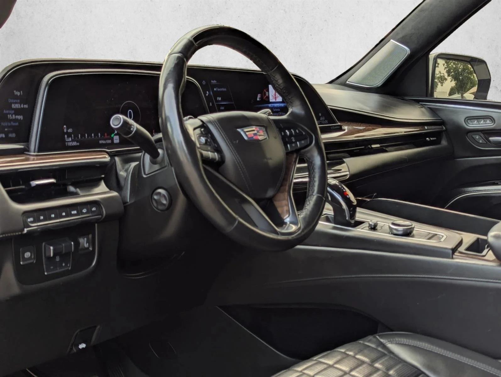 Used 2021 Crystal White Tricoat Cadillac Sport Platinum image 10
