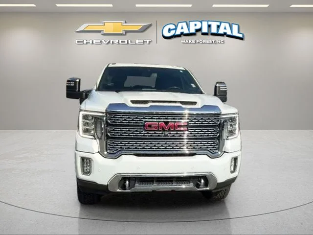 Used 2022 White GMC Denali image 8