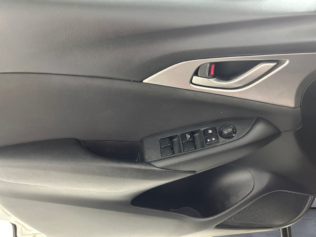 Used 2018 White Mazda Sport image 12
