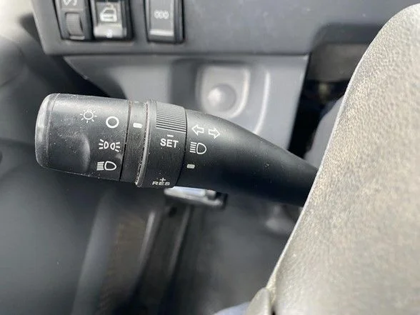 Used 2019 White Isuzu Dump Truck image 25