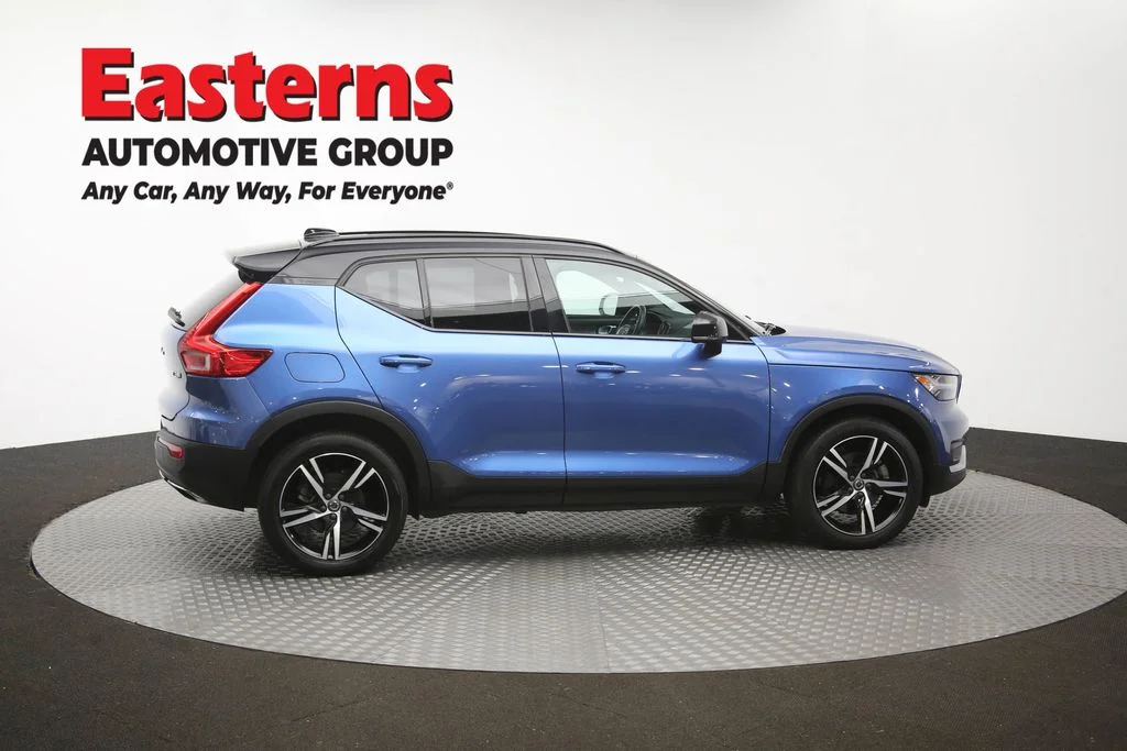 Used 2020 Blue Volvo R-Design image 44
