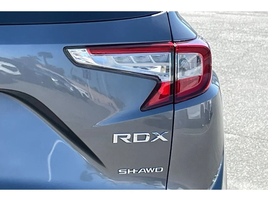 Used 2023 Liquid Carbon Metallic Acura w/Advance Package image 50