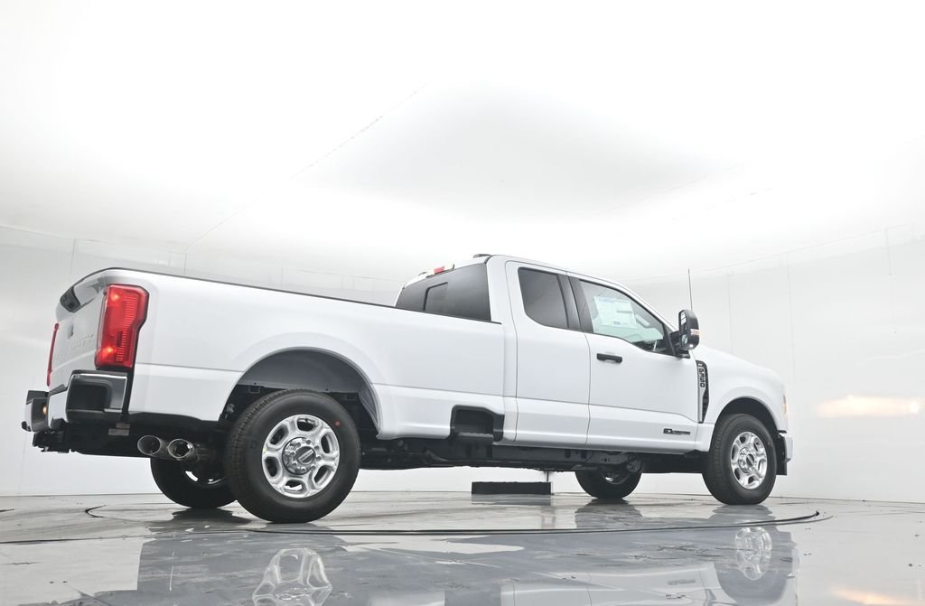 2026 Ford F-350 Super Duty XLT - Photo 51