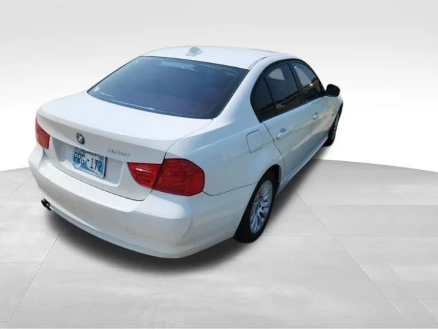 Used 2009 White BMW 328i image 3
