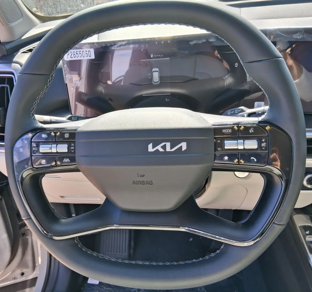 New 2026 Gray Kia S image 15