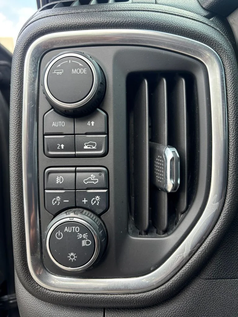 Used 2020 Gray Chevrolet RST image 19