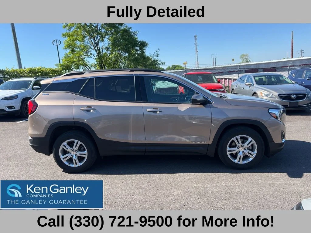 Used 2018 Brown GMC SLE image 4