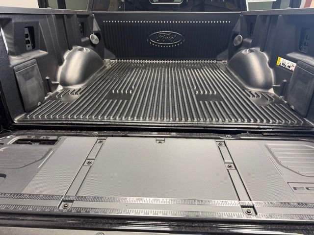 New 2026 Agate Black Metallic Ford XLT image 25