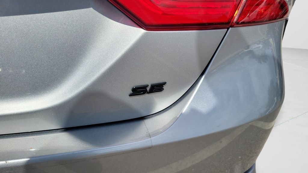 Used 2022 Silver Toyota SE Nightshade image 10