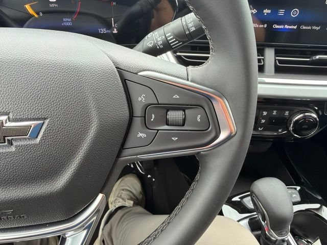 Used 2026 Summit White Chevrolet LT image 23