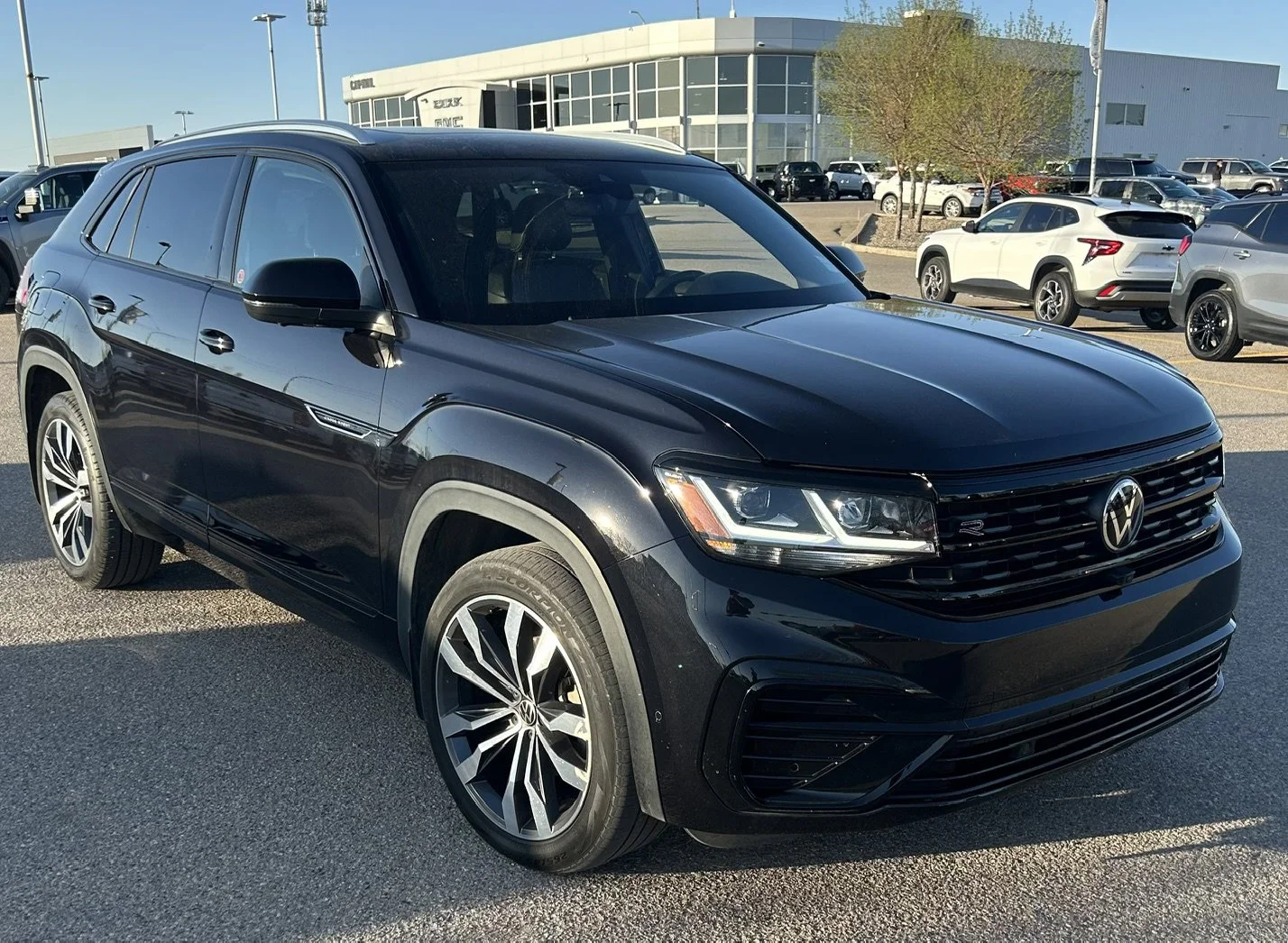 Used 2023 Black Volkswagen Execline image 7