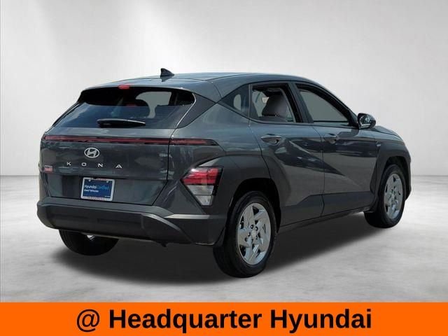Used 2026 Gray Hyundai SE image 5
