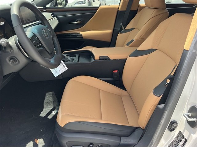 New 2024 Eminent White Pearl Lexus 350 image 11