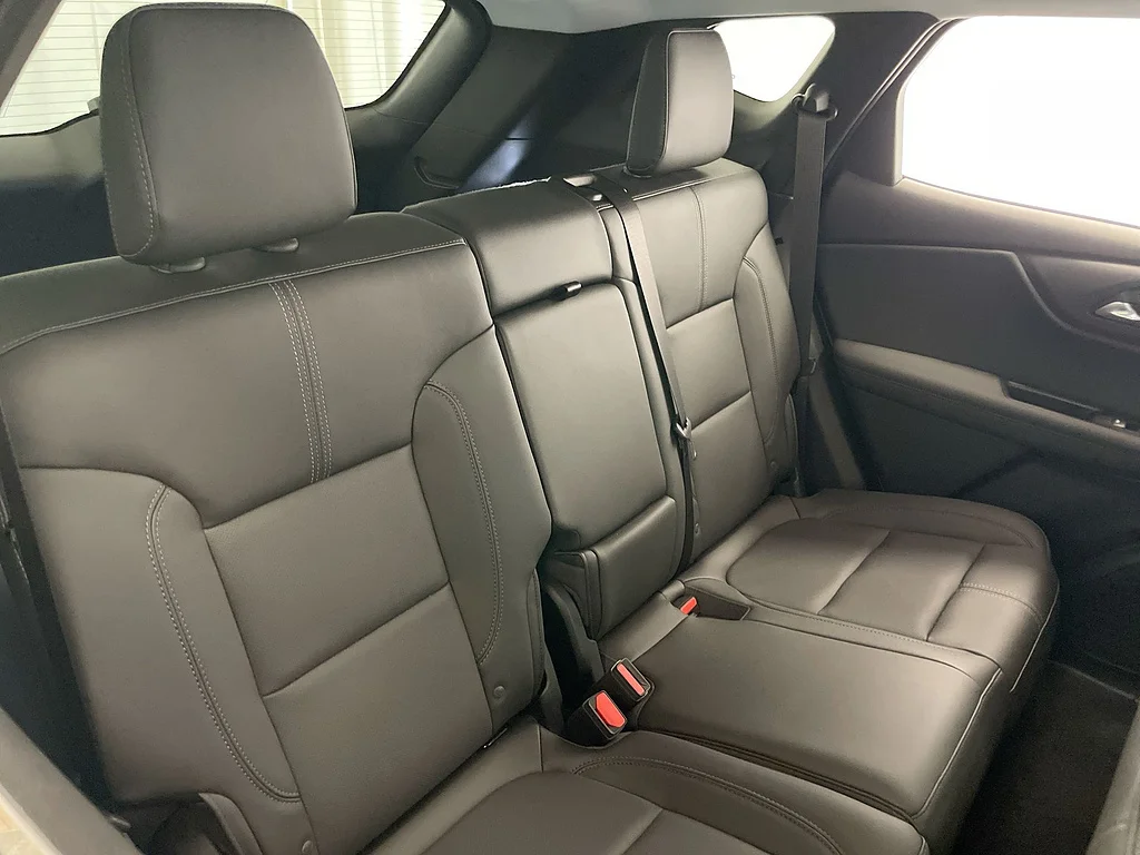 Used 2020 RED Chevrolet LT image 26