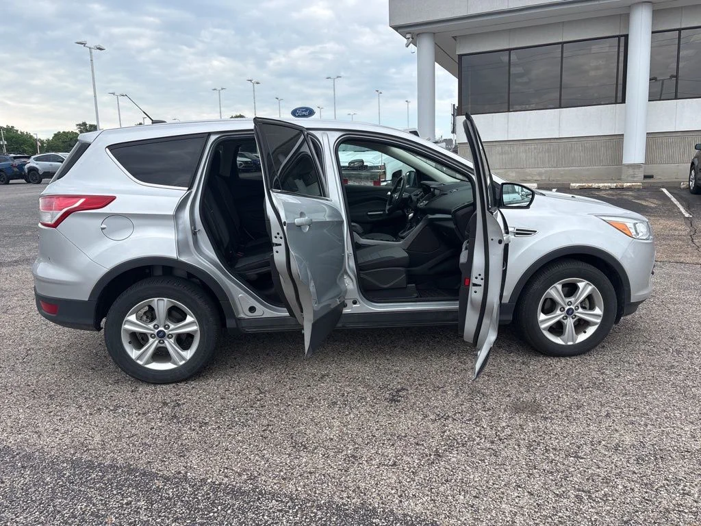 Used 2013 Ingot Silver Ford SE image 7