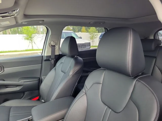 New 2026 White Kia S image 18