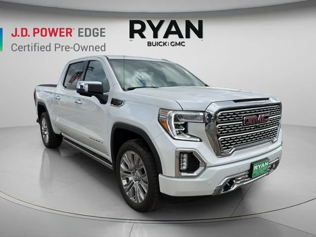2021 GMC Sierra 4WD Crew Cab Short Box Denali's photo