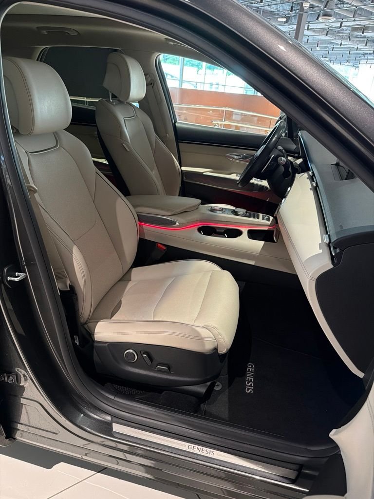 2024 GENESIS GV70 Standard - Photo 21