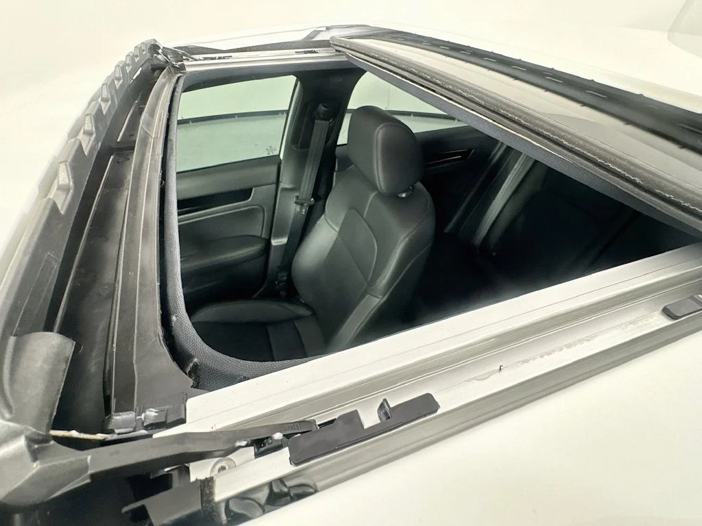 New 2026 Solar Silver Metallic Honda Sport Touring image 32