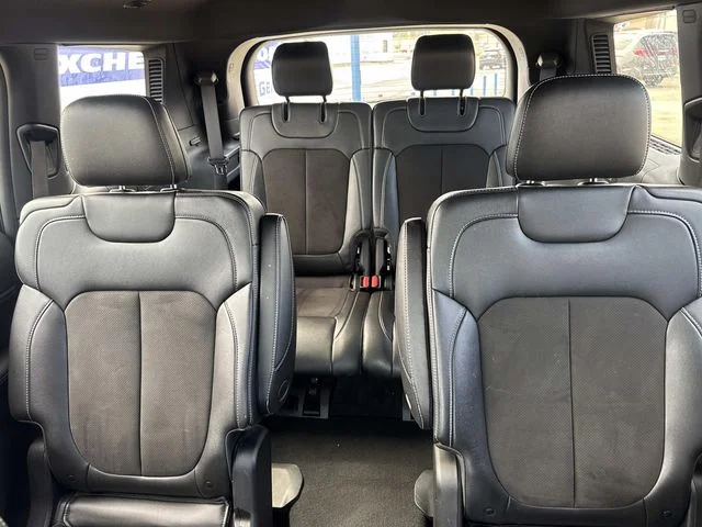 Used 2023 Black Jeep Altitude image 50