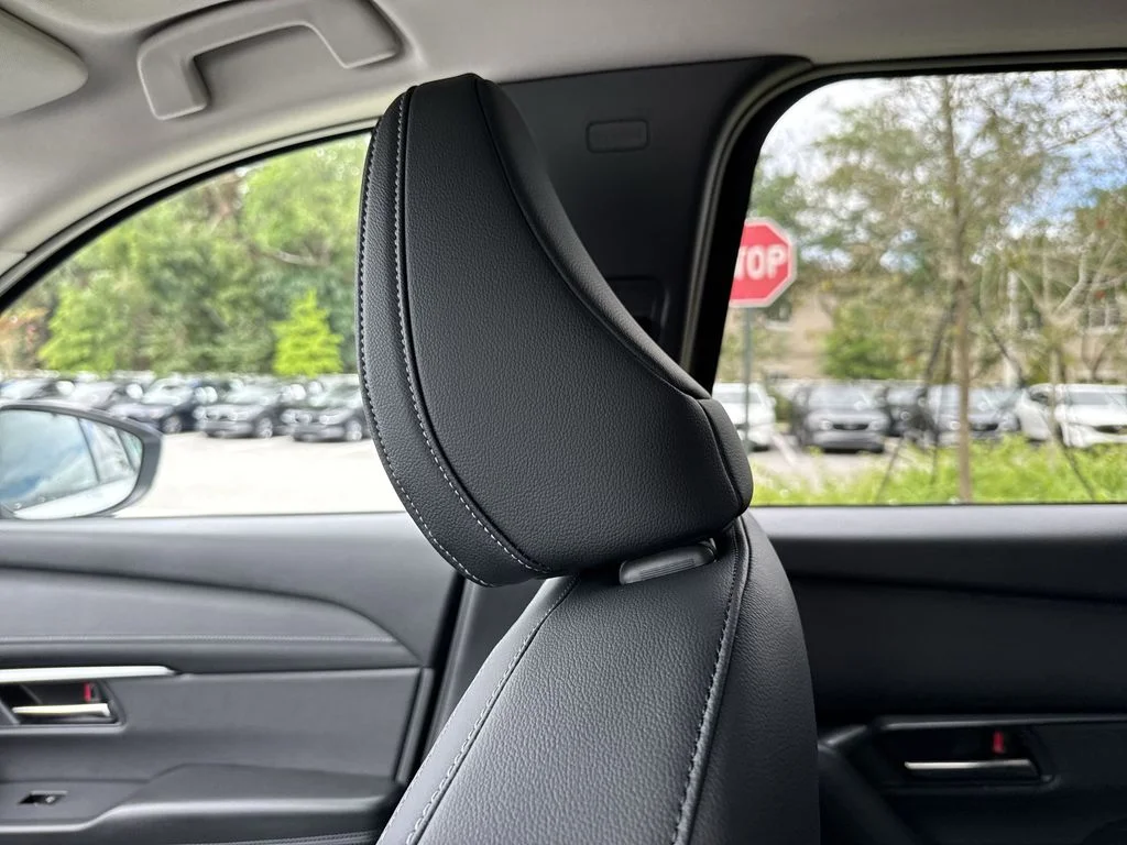New 2026 Rhodium White Metallic Mazda 2.5 S Premium Plus AWD image 16