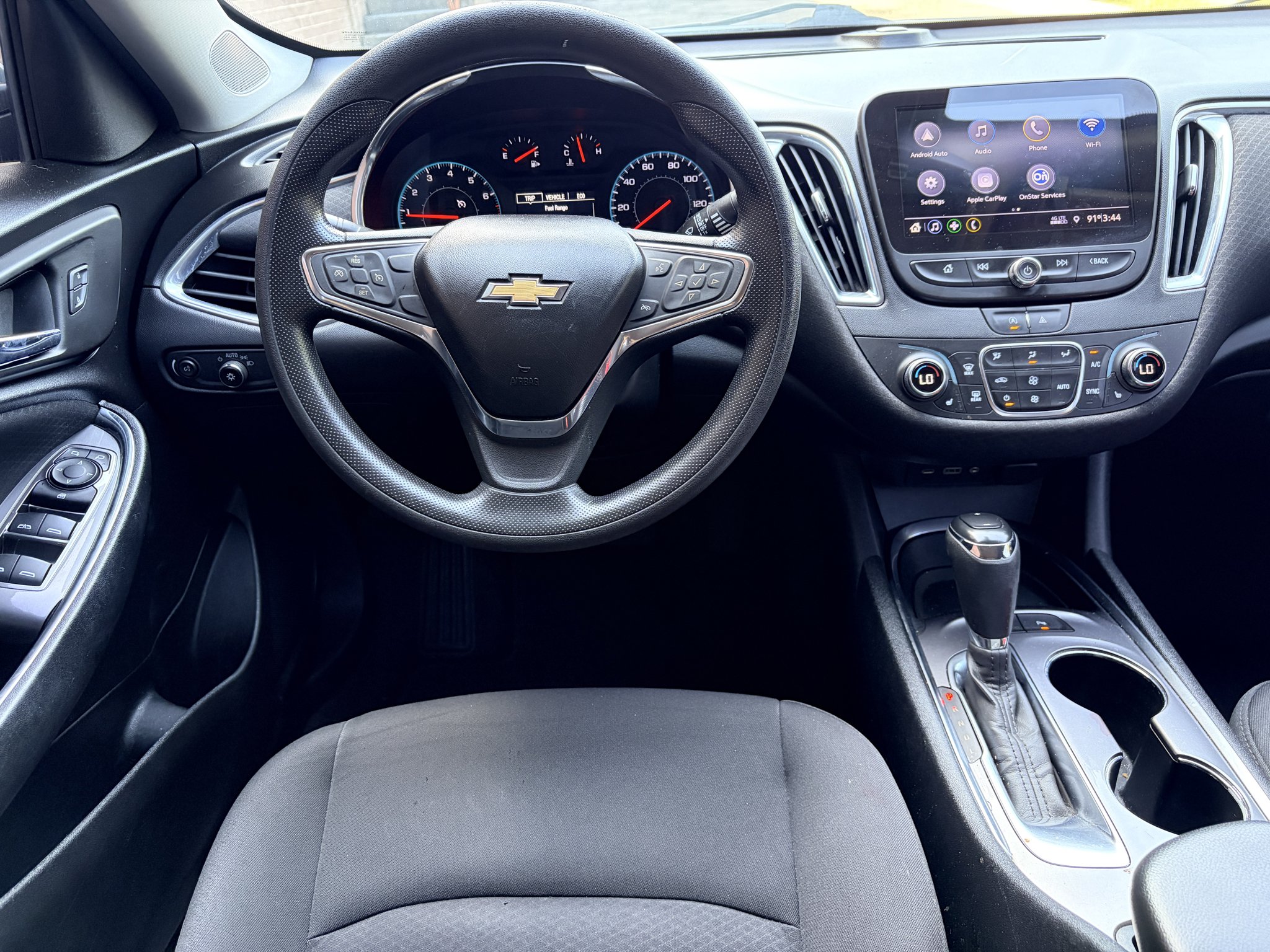 Used 2020 Shadow Gray Metallic Chevrolet LT image 14