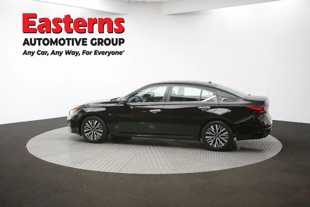 Used 2024 Black Nissan 2.5 SV image 59