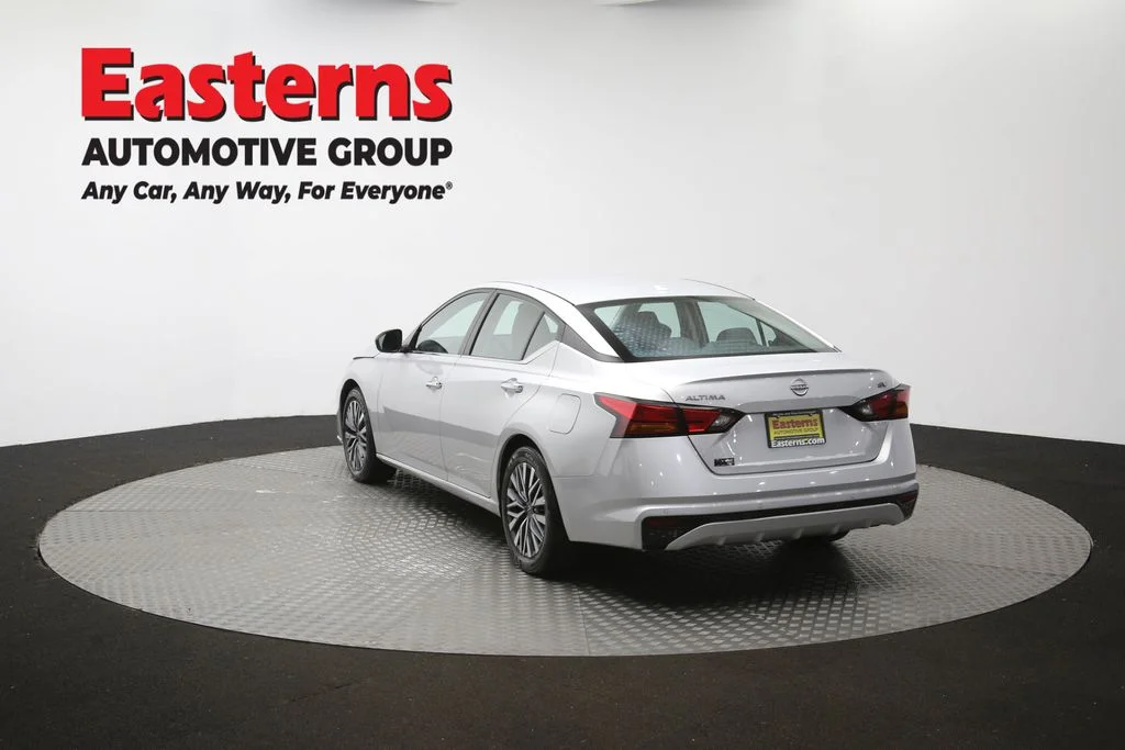 Used 2024 Silver Nissan 2.5 SV image 65
