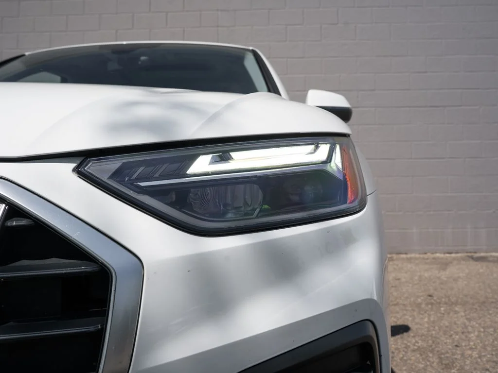 Used 2024 White Audi  image 11