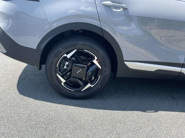 New 2027 Wolf Gray Kia EX image 7