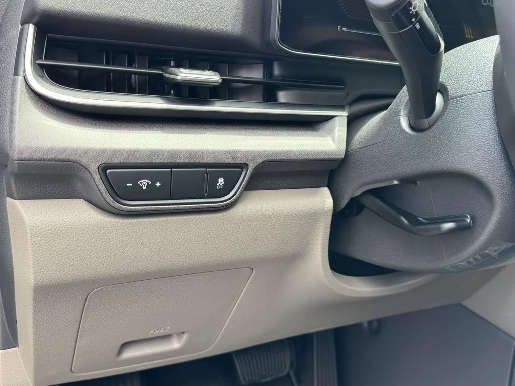 New 2026 White Kia EX image 28