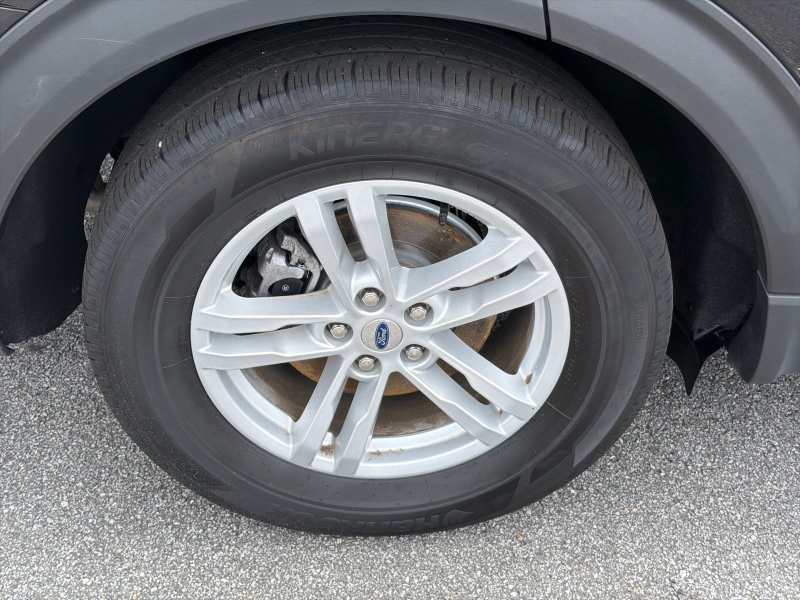 Used 2023 Agate Black Metallic Ford XLT image 17