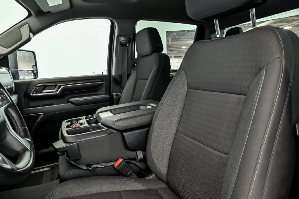 2024 Chevrolet Silverado 3500HD LT - Photo 13