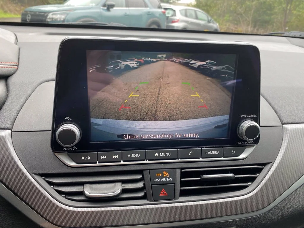 Used 2025 Gray Nissan 2.5 SR image 21