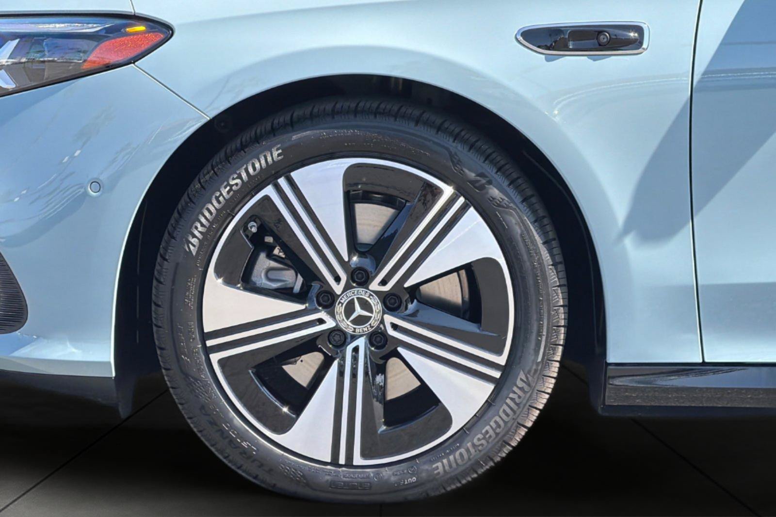 New 2027 Liquid Crystal Green Mercedes-Benz CLA 220 image 3