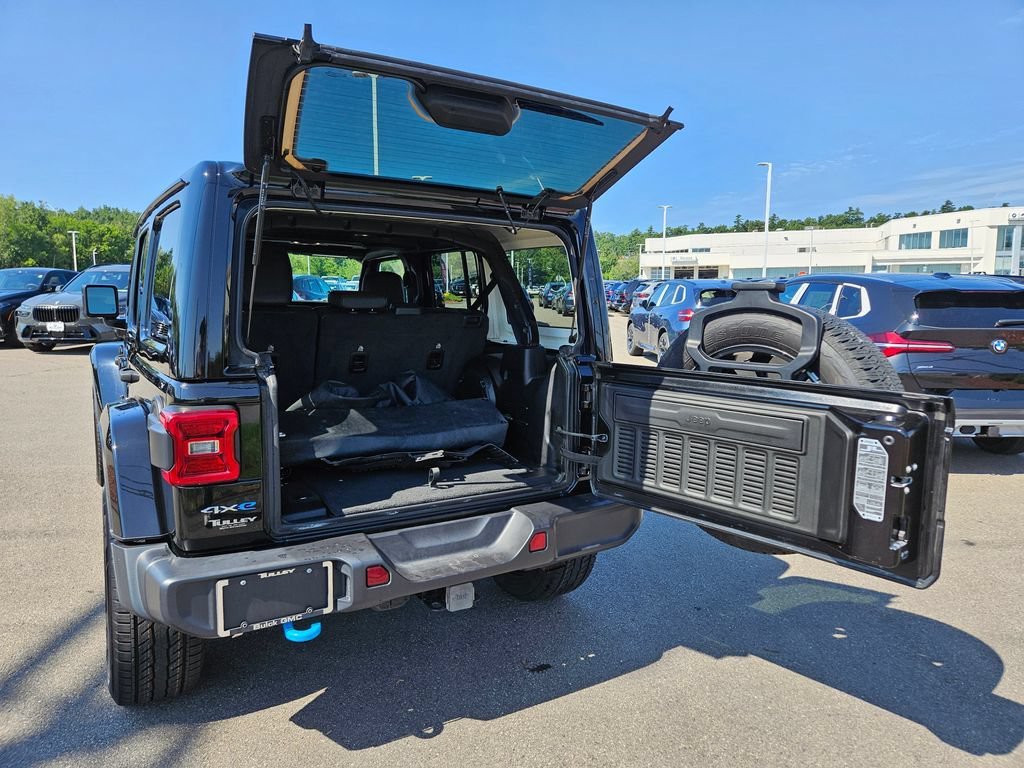 Used 2023 Black Jeep Sahara 4x4 image 17