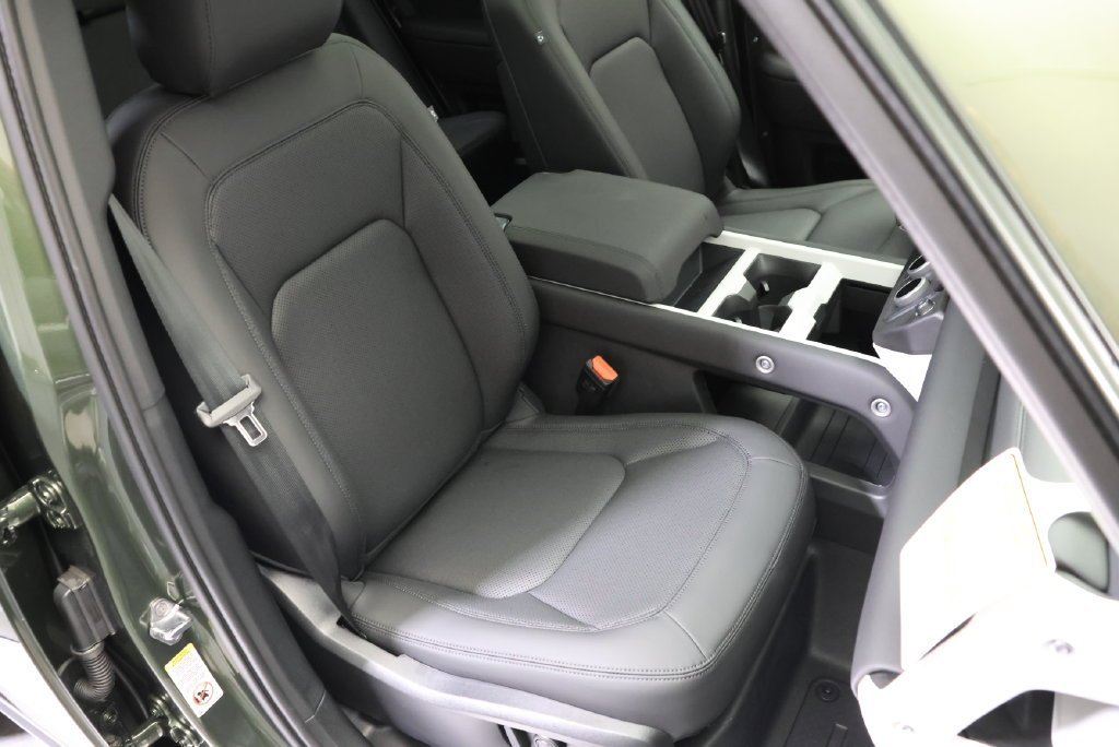 New 2026 Woolstone Green LAND ROVER S image 41