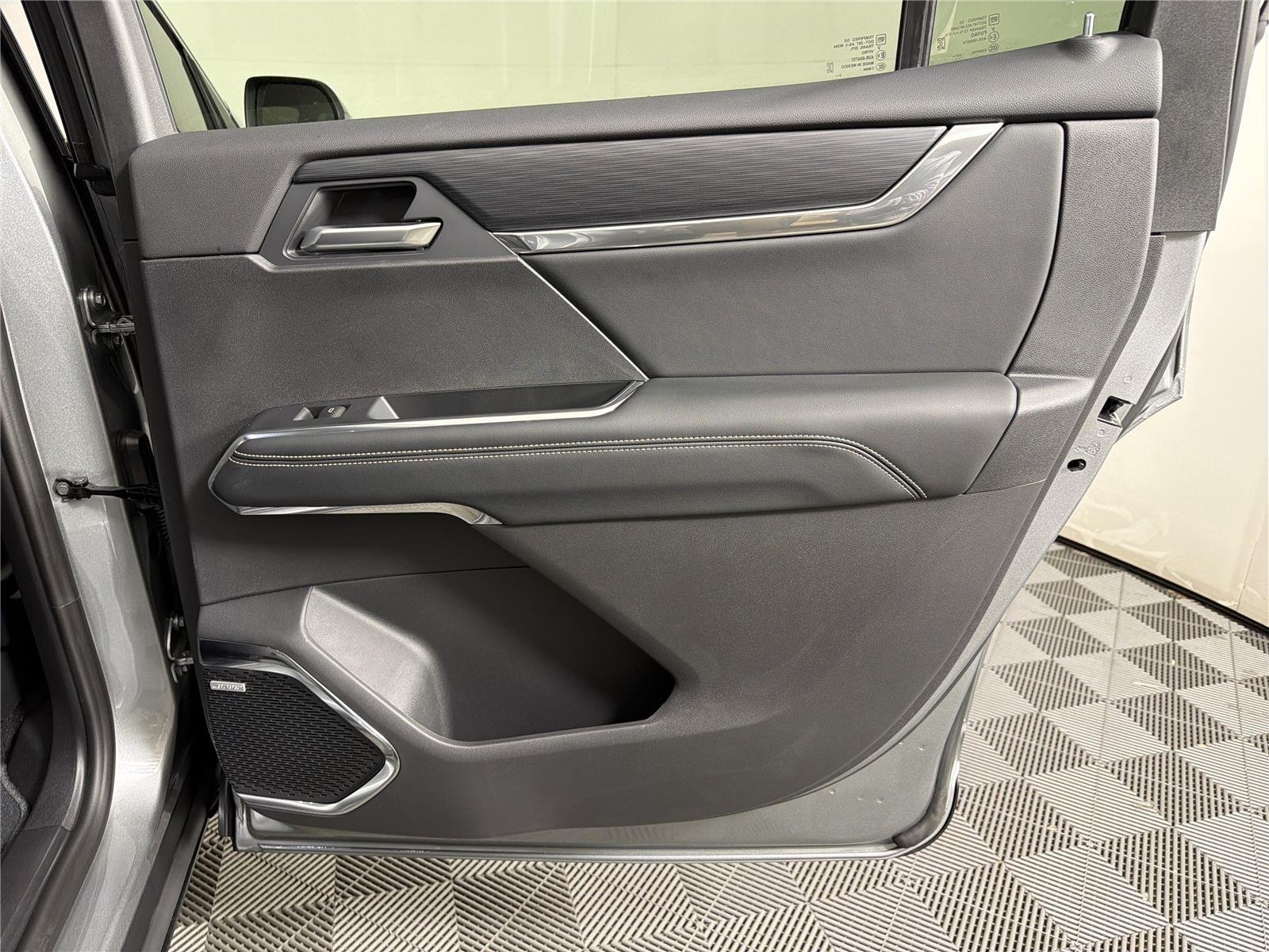 2026 GMC Acadia Elevation - Photo 15