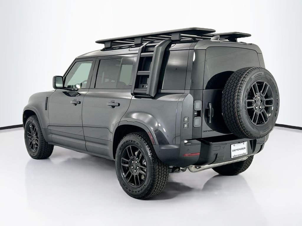New 2026 Carpathian Grey Land Rover S image 7