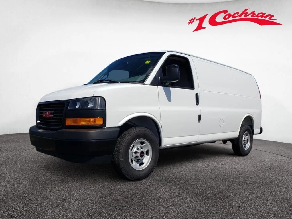 New 2026 Summit White GMC  image 3
