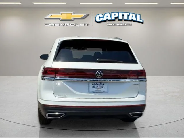 Used 2026 White Volkswagen 2.0T SE image 4