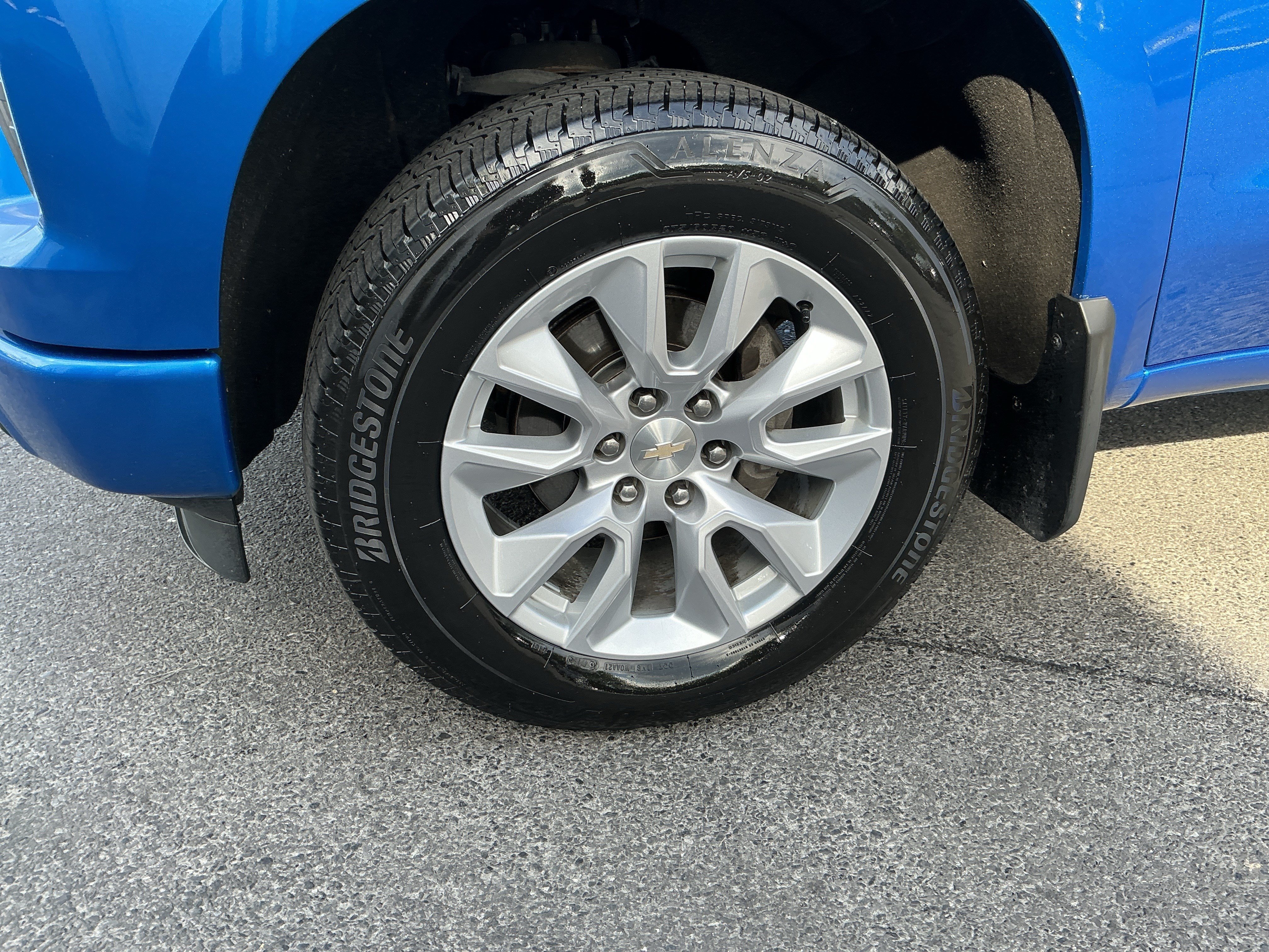 Used 2022 Glacier Blue Metallic Chevrolet Custom image 9