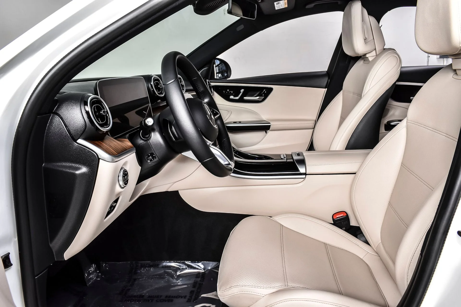 Used 2023 Polar White Mercedes-Benz C 300 image 14