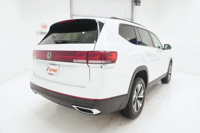 New 2026 Opal White Pearl Volkswagen 2.0T SE image 5