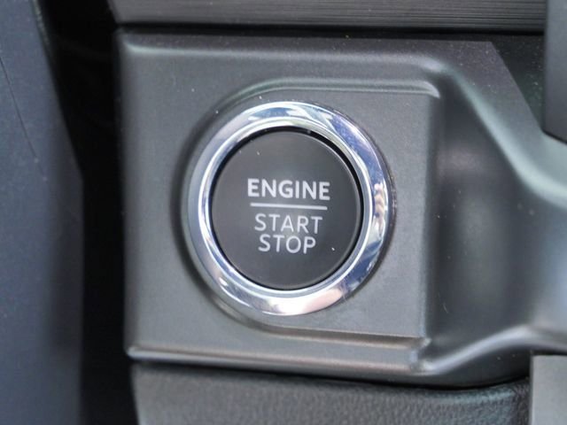 Certified Used 2024 White Ford XLT image 28